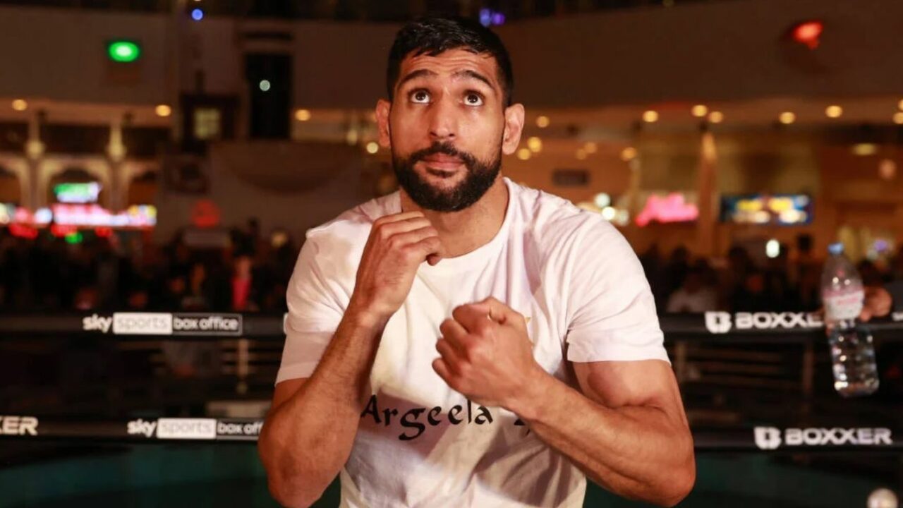 Amir Khan Names One Of His Biggest Regrets In Boxing: “He Spat His Dummy Out”